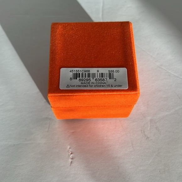 Authentic Kurt Geiger Pave Crystal Rainbow Heart Ring Eagle Head Gold Size 9 NWT - Picture 4 of 9